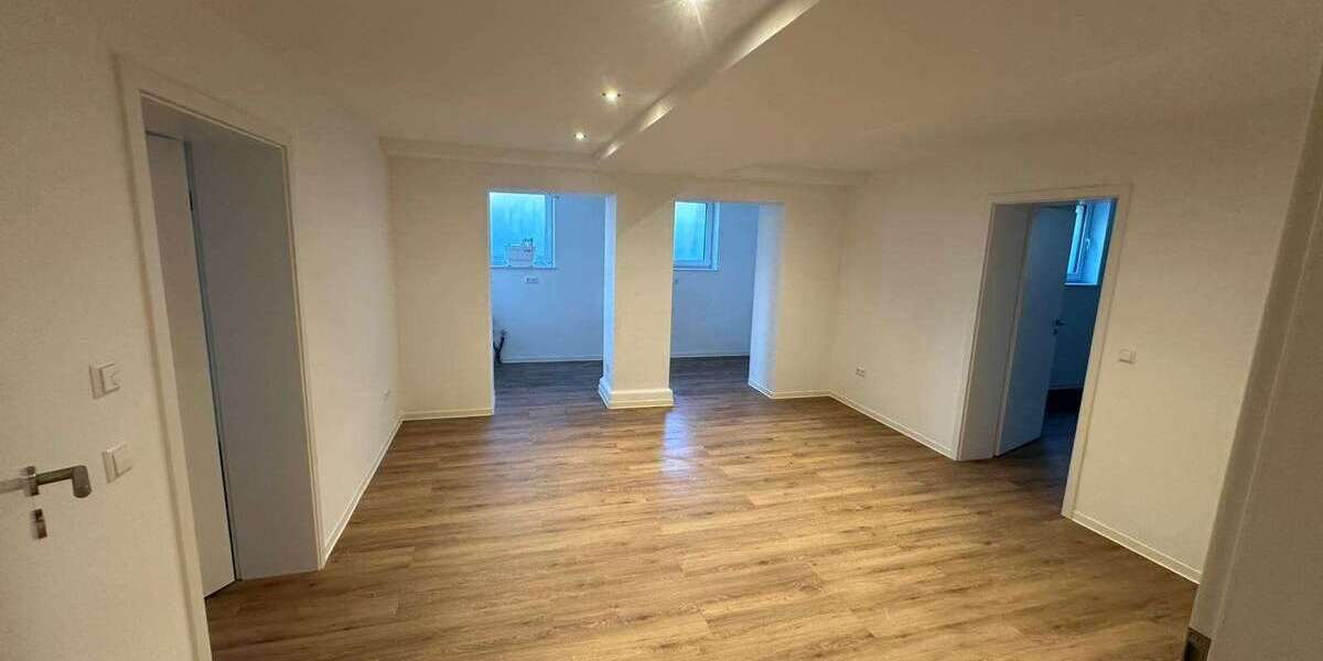 Etagenwohnung Rülzheim - 5 Zimmer, 160 m&sup2;, 1.500&euro; | Angebot:26786473