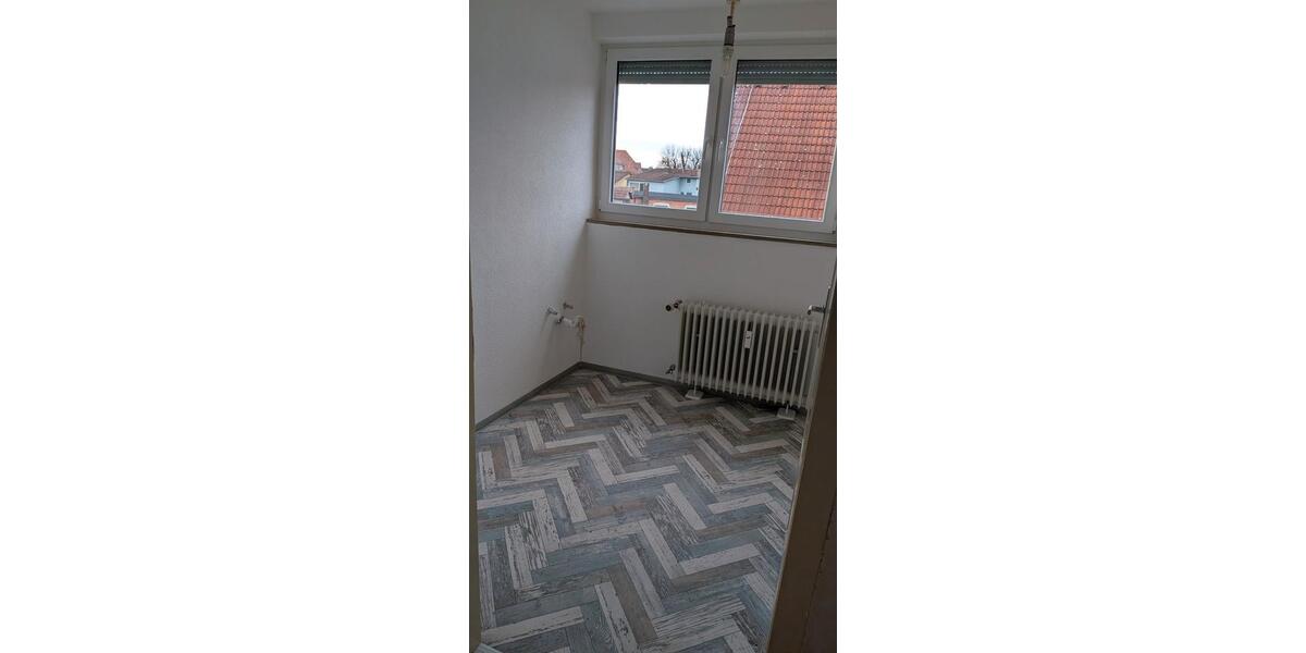 Etagenwohnung Heidenheim an der Brenz - 3 Zimmer, 80 m&sup2;, 800&euro; | Angebot:26041983