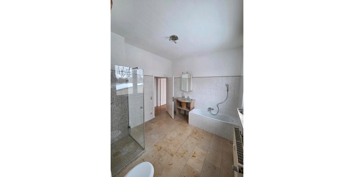 Etagenwohnung Tangermünde - 3 Zimmer, 95 m&sup2;, 900&euro; | Angebot:24474136