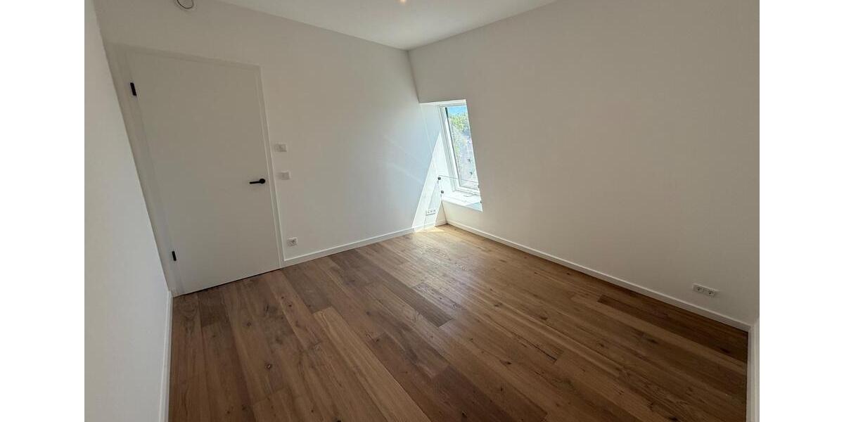 Einfamilienhaus Trier Feyen-Weismark - 3.5 Zimmer, 115 m&sup2;, 1.595&euro; | Angebot:26690219