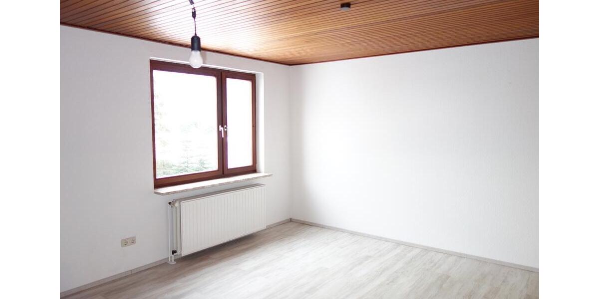 Dachgeschoßwohnung Bremervörde - 3 Zimmer, 99 m&sup2;, 700&euro; | Angebot:26612166