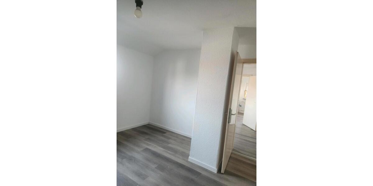 2 zimmer WG mit separate Toilete für 2 Leute 2 zimmer