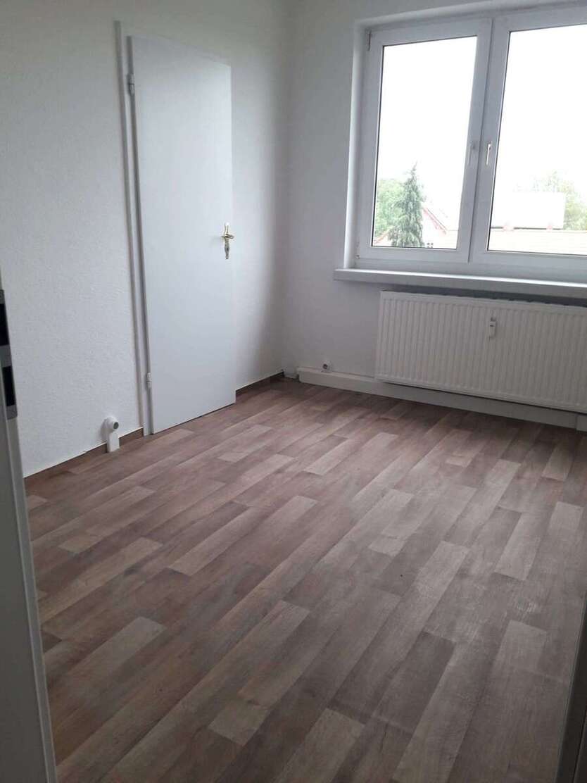 Erstbezug nach kompletter Renovierung. 3 zimmer