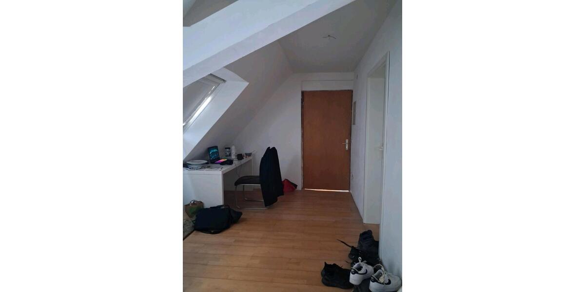 Dachgeschoßwohnung Gerbach - 6 Zimmer, 140 m&sup2;, 1.100&euro; | Angebot:25382133