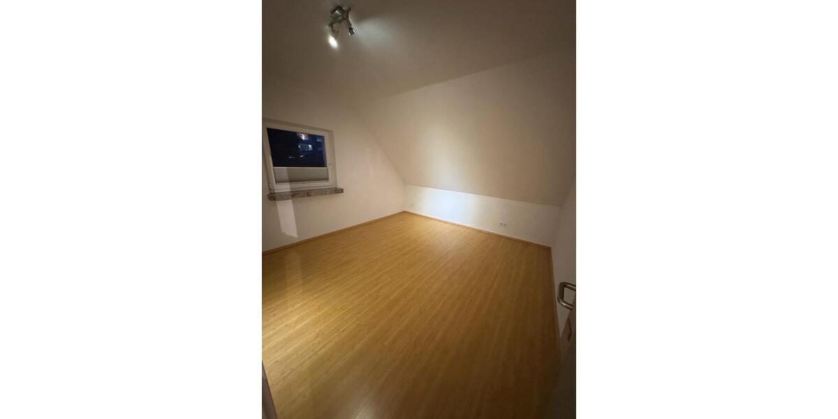 Einfamilienhaus mit PV-Anlage, Speicher, Wärmepumpe in Vilsendorf 3 zimmer