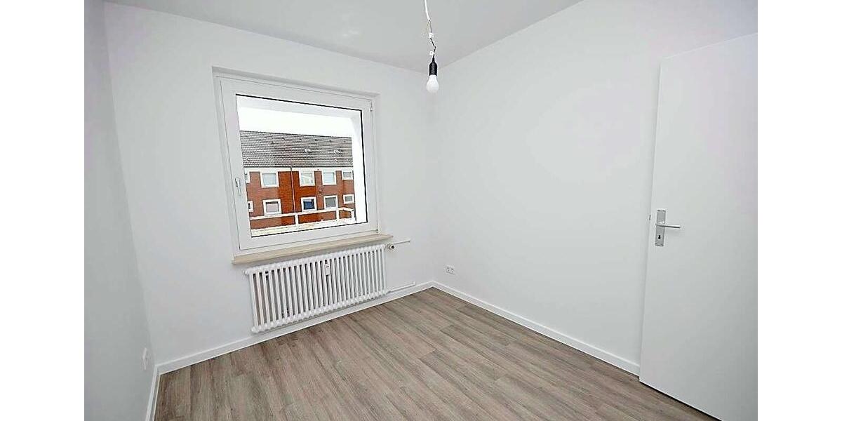 Etagenwohnung Schortens - 4 Zimmer, 86 m&sup2;, 610&euro; | Angebot:26513430