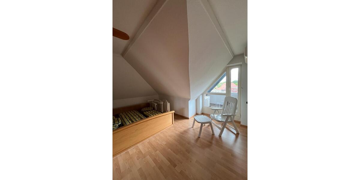 Dachgeschoßwohnung Lembruch - 5 Zimmer, 120 m&sup2;, 1.250&euro; | Angebot:26581880