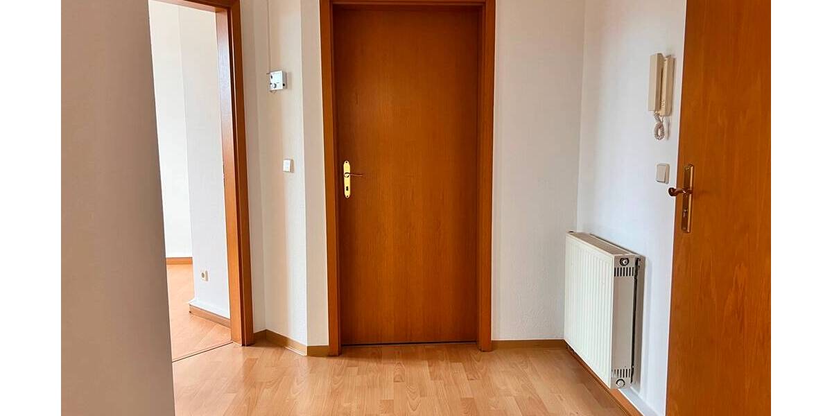 Etagenwohnung Plauen Stadtmitte - 2 Zimmer, 64 m&sup2;, 322&euro; | Angebot:26319823