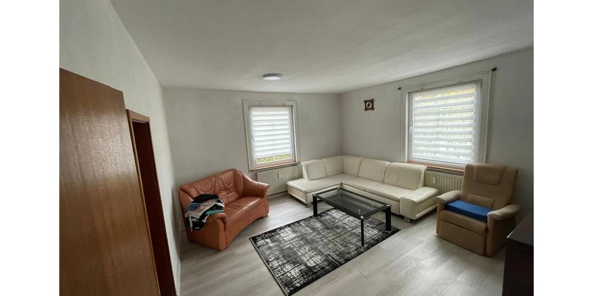 Erdgeschoßwohnung Rosengarten - 4 Zimmer, 82 m&sup2;, 900&euro; | Angebot:25351932