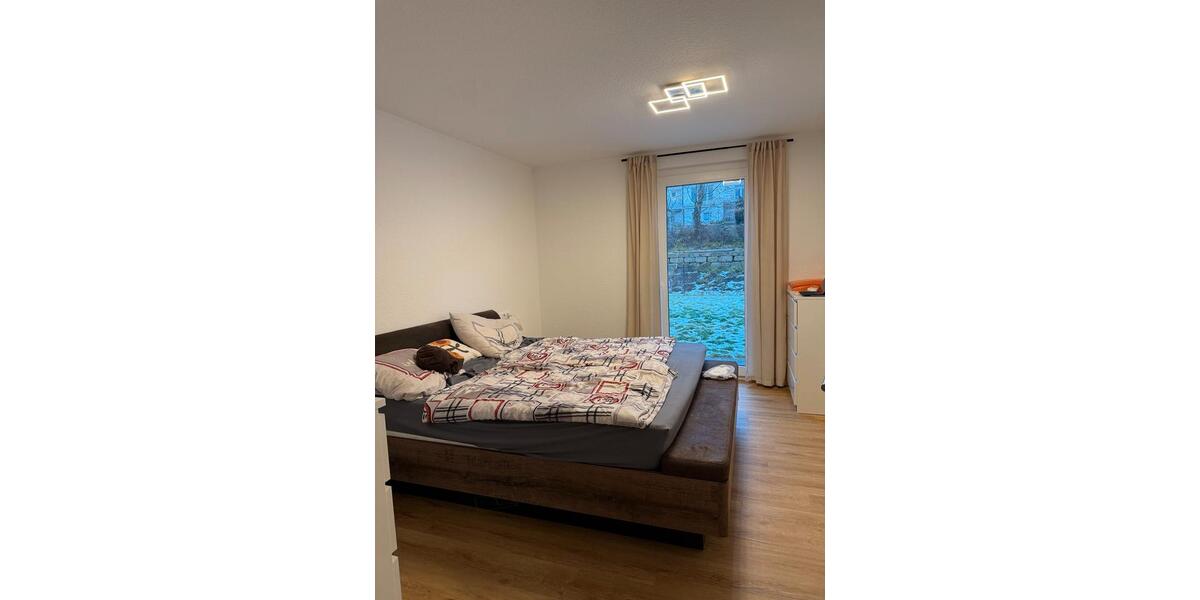 Erdgeschoßwohnung Weinstadt - 3 Zimmer, 119 m&sup2;, 1.601&euro; | Angebot:26004773