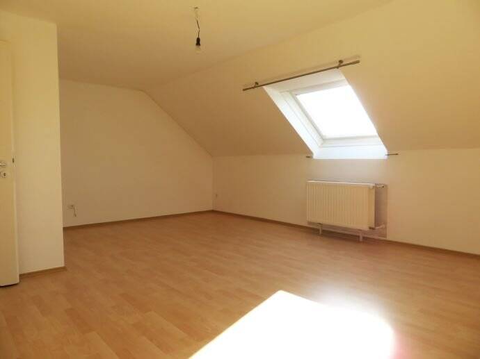 Nur 5 Gehminuten zum Bahnhof - Schönes Reiheneckhaus in ruhiger Lage 5 zimmer