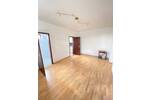 Renovierte 2-ZKB Single Wohnung mit EBK und Terrasse