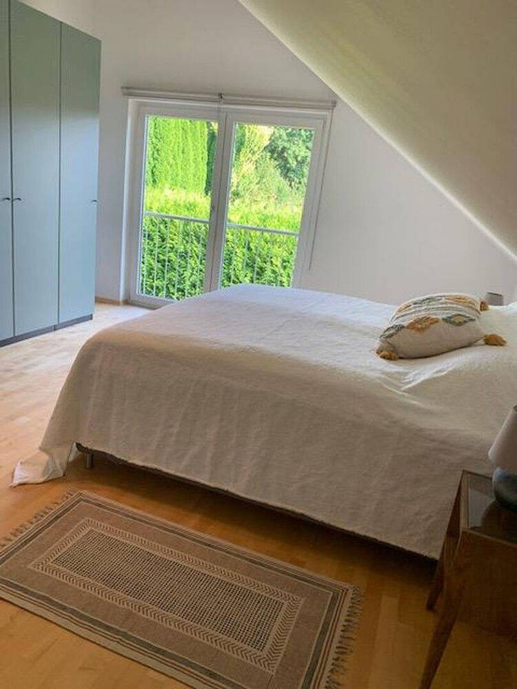 Möbliert: Stilvoll eingerichtetes Einfamilienhaus in Greifenberg a. Ammersee