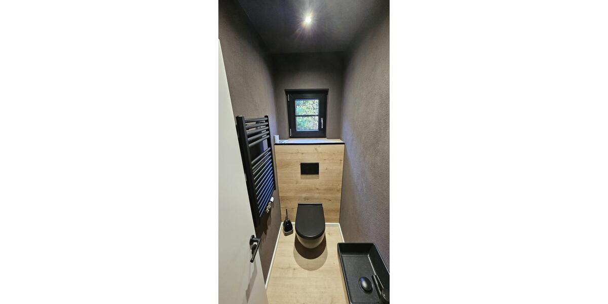 Einfamilienhaus Hof Christiansreuth - 8 Zimmer, 177 m&sup2;, 1.800&euro; | Angebot:24951328