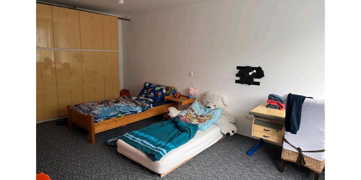 Etagenwohnung Wingst - 6 Zimmer, 155 m&sup2;, 1.100&euro; | Angebot:26539664