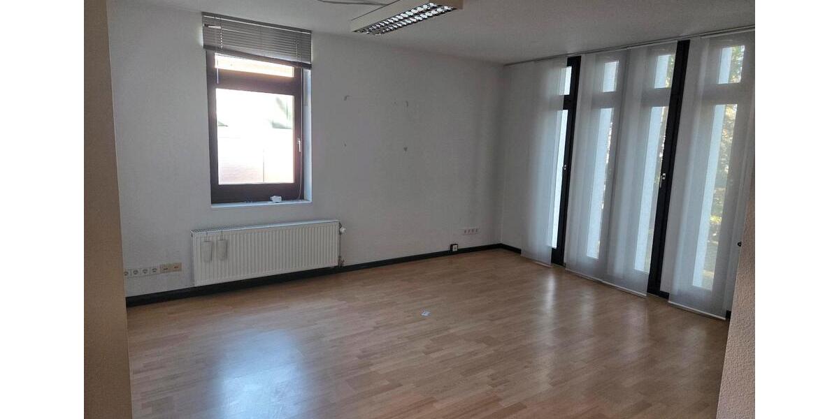 Gewerbeobjekt Schwetzingen - 1.300&euro; | Angebot:26649824