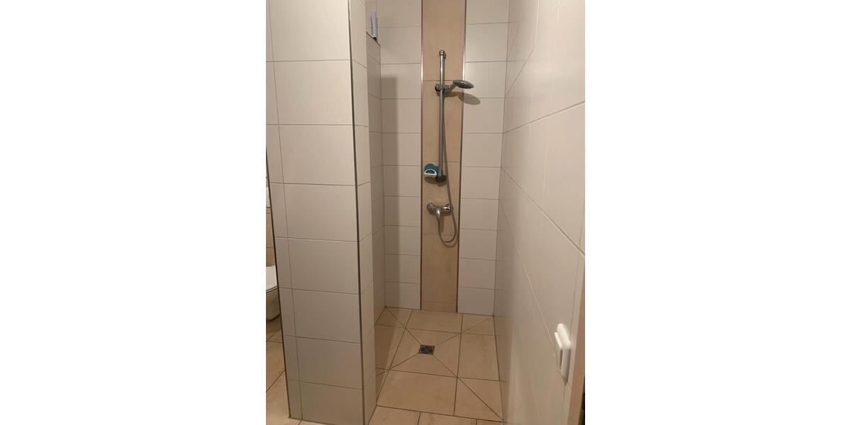 Wohnen auf Zeit Elsendorf - 3 Zimmer, 25&euro; | Angebot:23174934