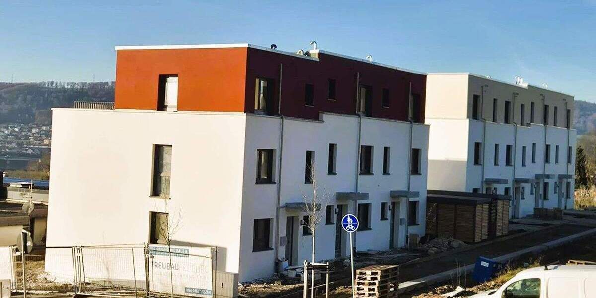 Reihenendhaus Bad Säckingen - 5 Zimmer, 134 m&sup2;, 2.300&euro; | Angebot:25706476