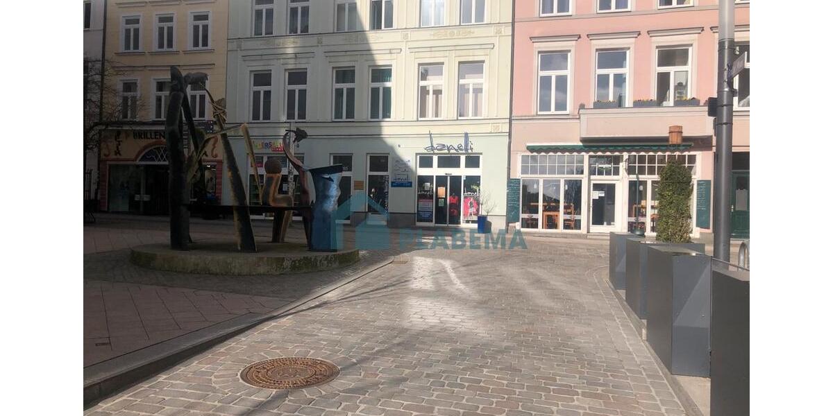 Dachgeschoßwohnung Schwerin - 3.5 Zimmer, 95 m&sup2;, 1.353&euro; | Angebot:26649637