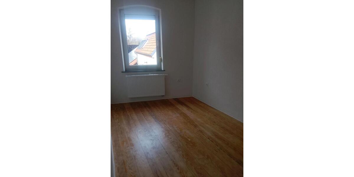 Einfamilienhaus Klingenmünster - 6 Zimmer, 200 m&sup2;, 1.500&euro; | Angebot:26047076