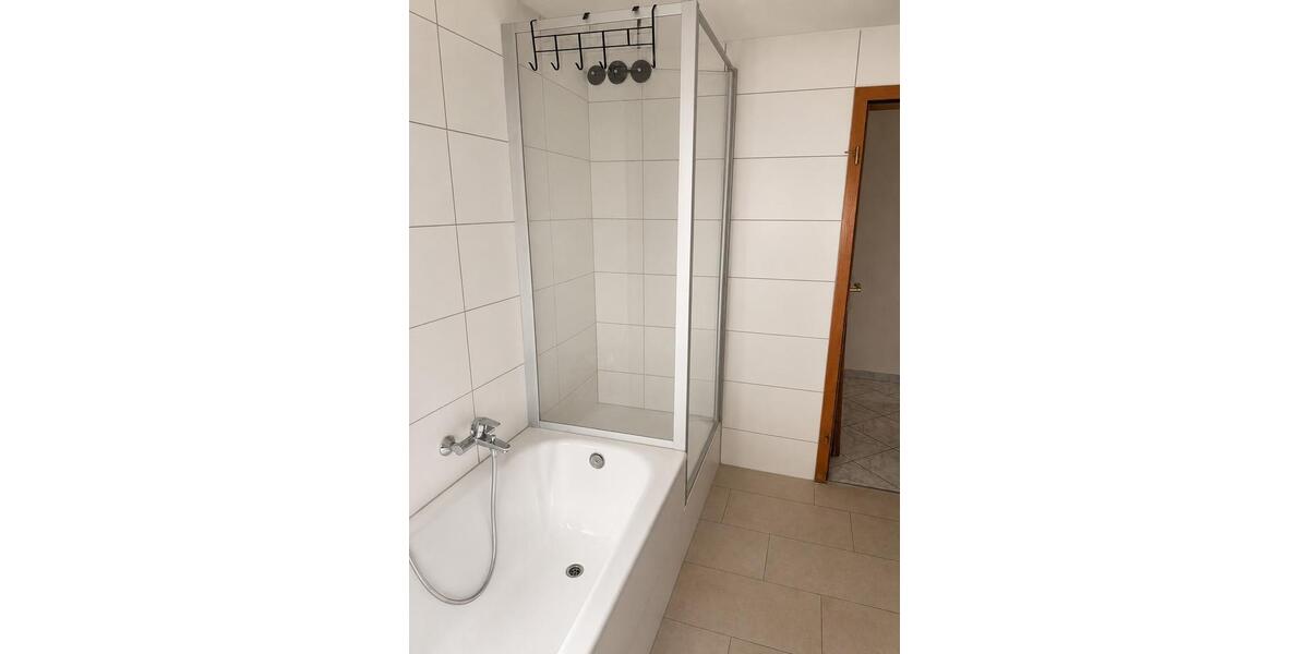Erdgeschoßwohnung Neuried - 3 Zimmer, 101 m&sup2;, 1.100&euro; | Angebot:26648258