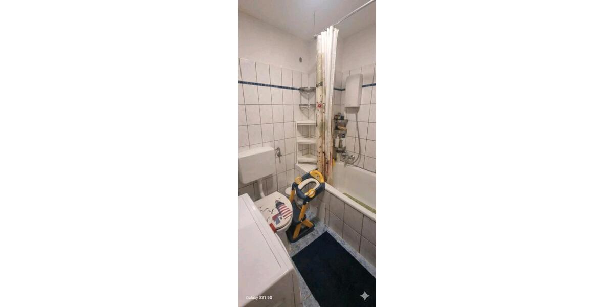 Etagenwohnung Duisburg Hamborn - 3 Zimmer, 81 m&sup2;, 650&euro; | Angebot:24870952