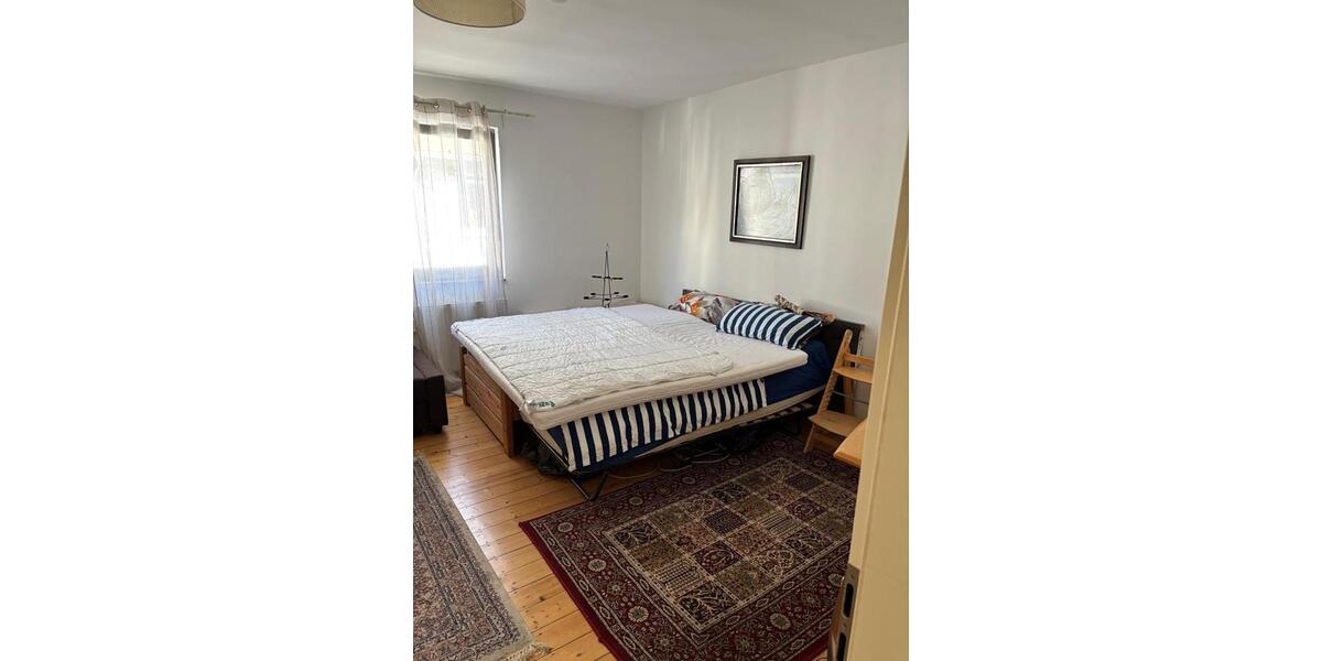 Etagenwohnung Wiesbaden Mainz-Amöneburg - 3 Zimmer, 60 m&sup2;, 1.200&euro; | Angebot:26625719