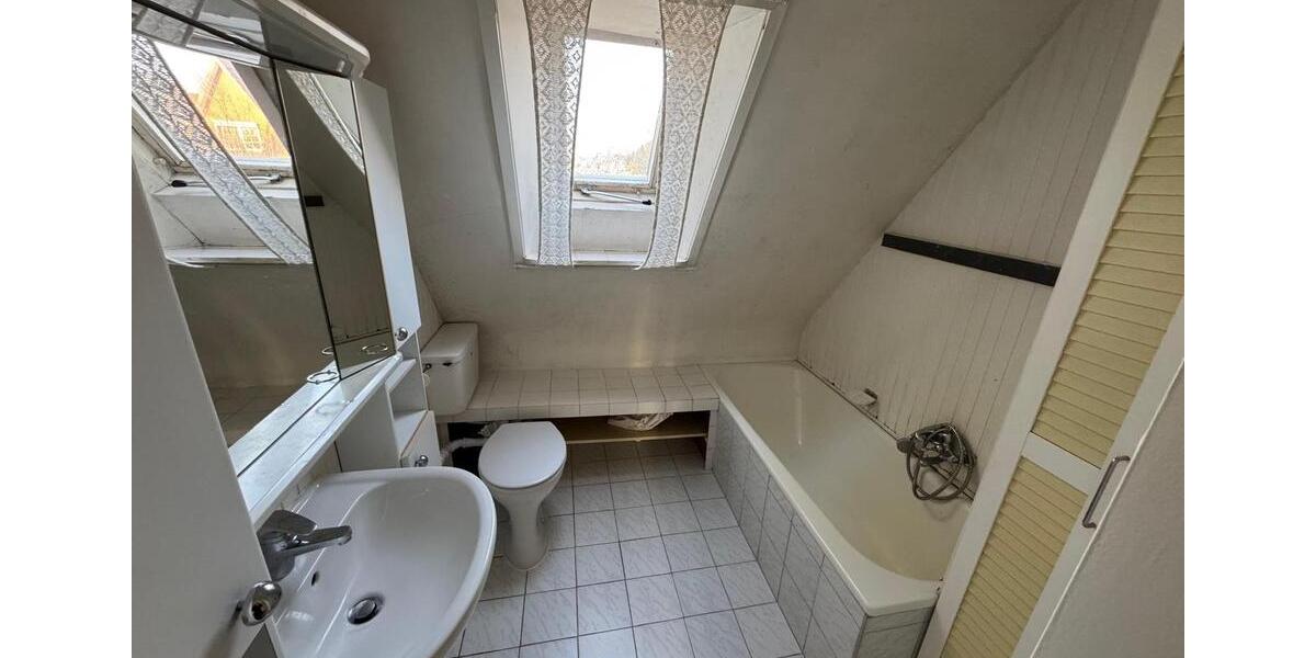 Dachgeschoßwohnung Syke - 4 Zimmer, 90 m&sup2;, 900&euro; | Angebot:24977177