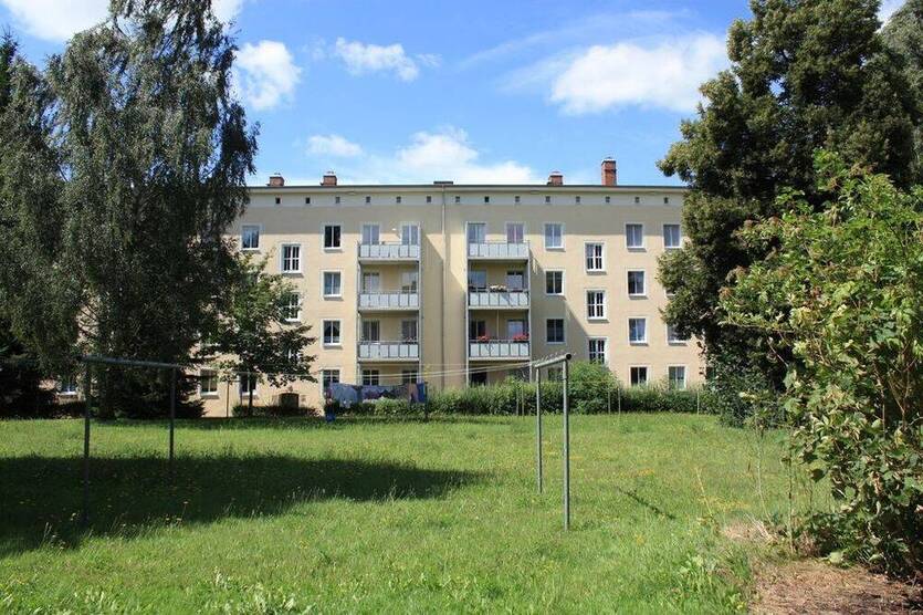 Lichterhellte 2-Raum-Wohnung mit Blick ins Grüne