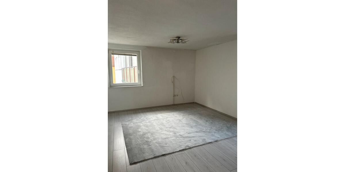 Etagenwohnung Arberg - 3 Zimmer, 90 m&sup2;, 950&euro; | Angebot:24837322