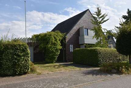 Haus zum Mieten in Leezen 3.029 € 233 m² 5 zimmer