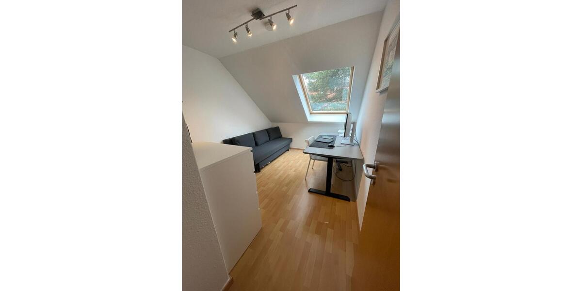 Dachgeschoßwohnung Glienicke/Nordbahn Nordbahn - 4 Zimmer, 80 m&sup2;, 1.520&euro; | Angebot:26479644