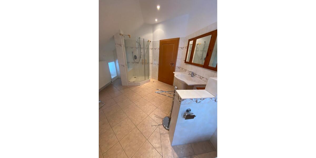 Etagenwohnung Harpstedt - 4 Zimmer, 145 m&sup2;, 1.350&euro; | Angebot:24428538