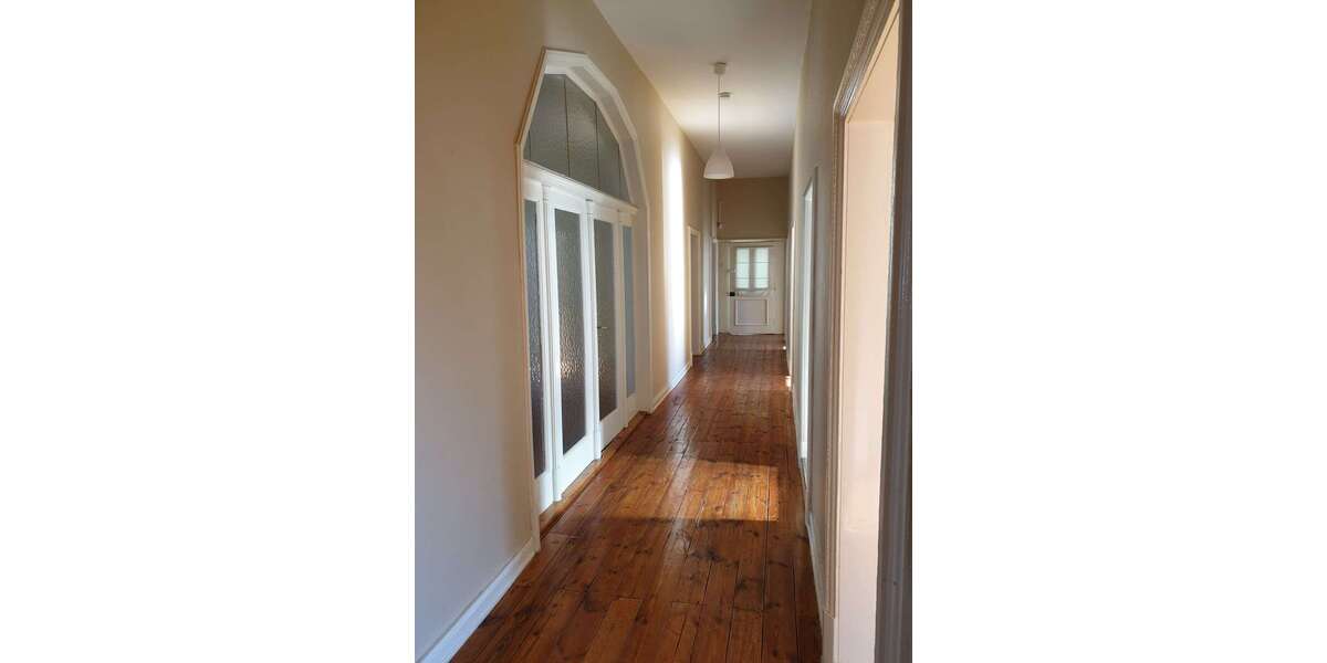 Etagenwohnung Kaiserslautern Betzenberg - 7 Zimmer, 171 m&sup2;, 1.385&euro; | Angebot:26723321