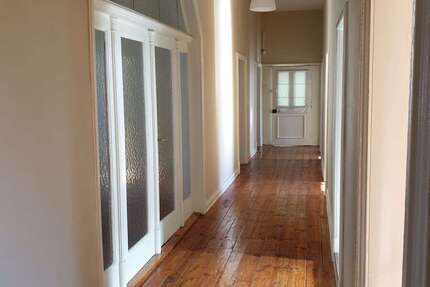 Wohnung Kaiserslautern Betzenberg - 7 Zimmer, 171 m&sup2;, 1.385&euro; | Angebot:26723321