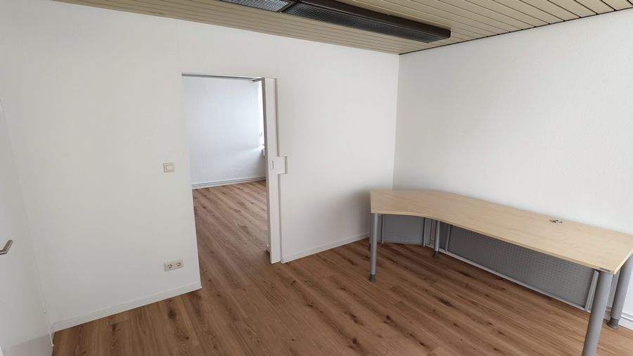 Gewerbeobjekt Edemissen Wipshausen - 6 Zimmer, 150 m&sup2;, 1.125&euro; | Angebot:25735321