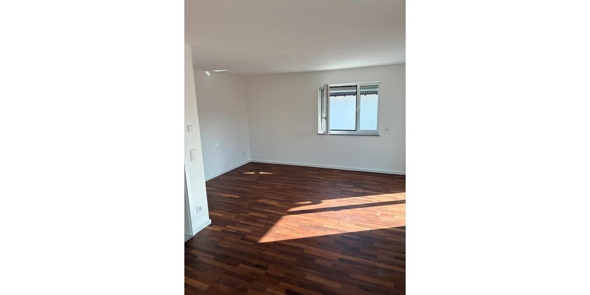 Doppelhaushälfte Riedering - 4 Zimmer, 138 m&sup2;, 2.000&euro; | Angebot:23353551