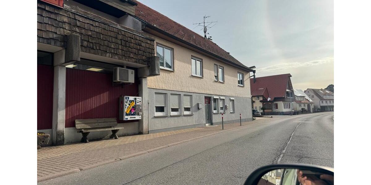 Erdgeschoßwohnung Altensteig - 4 Zimmer, 105 m&sup2;, 859&euro; | Angebot:26252285