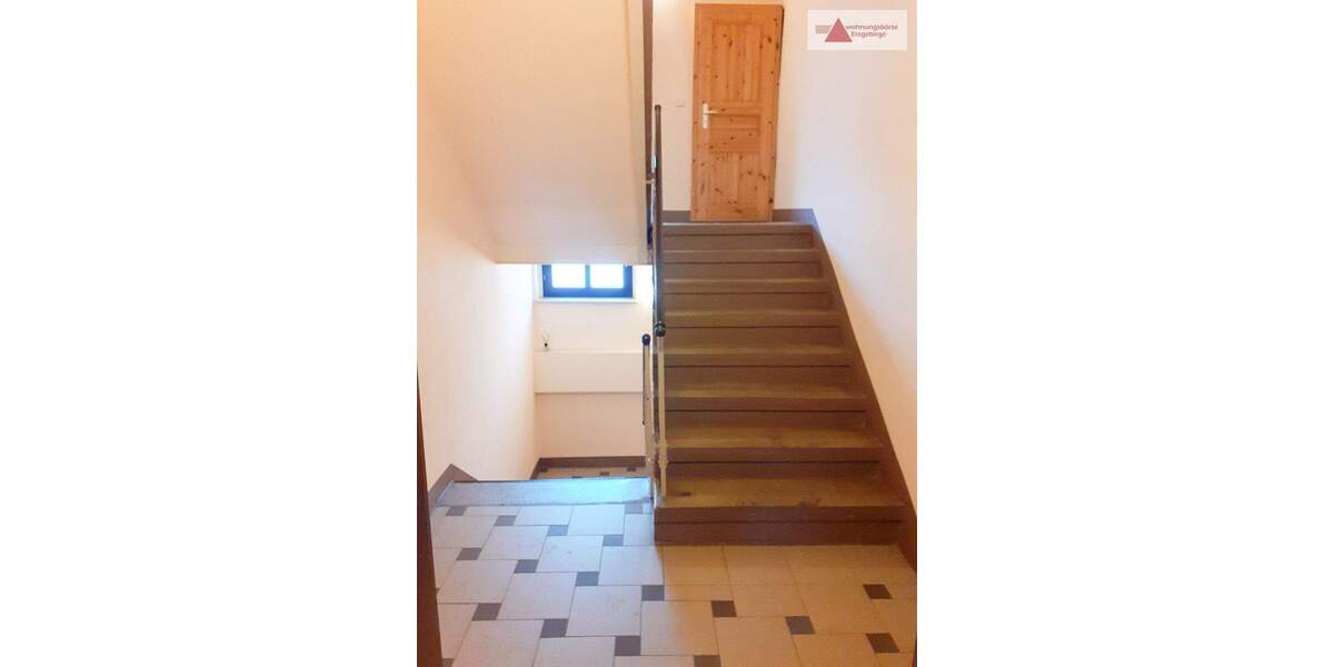 Etagenwohnung Aue-Bad Schlema Bad Schlema - 6 Zimmer, 87 m&sup2;, 450&euro; | Angebot:25744626