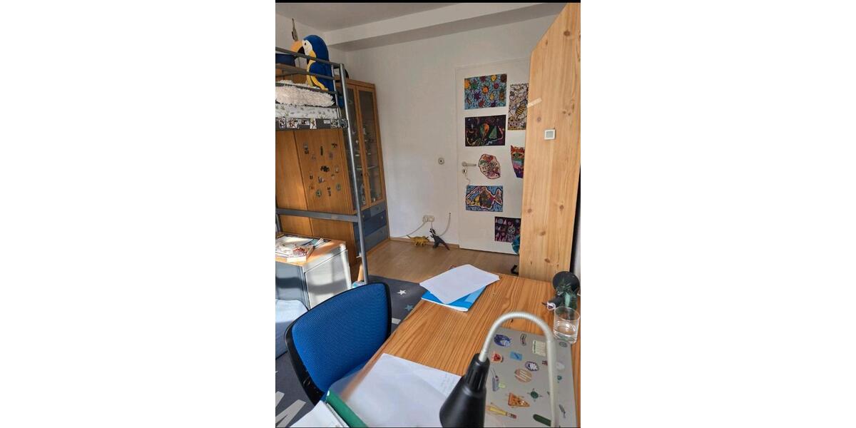 Erdgeschoßwohnung Rosbach vor der Höhe - 3 Zimmer, 90 m&sup2;, 1.000&euro; | Angebot:25902149