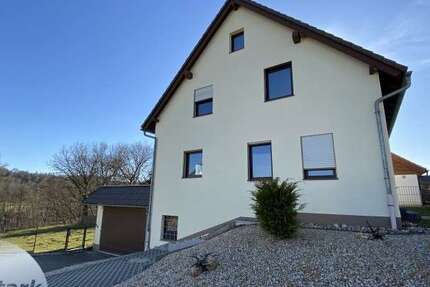 Haus Straßberg Straßberg - 4 Zimmer, 150 m&sup2;, 1.850&euro; | Angebot:27391175