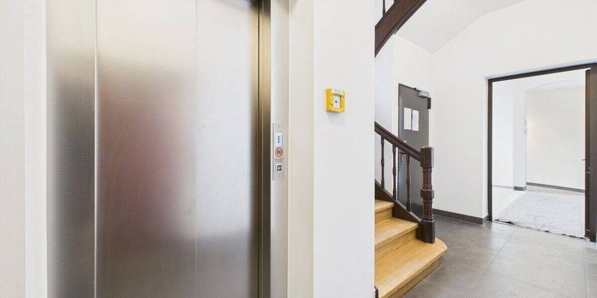 zum Erstbezug nach Sanierung: Exklusive 3,5Zimmer Wohnung mit Balkon direkt am Gärtnerplatz 3 zimmer