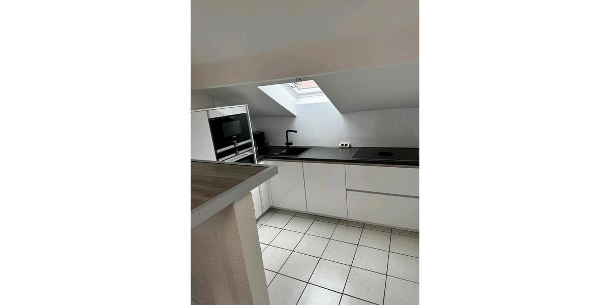 Dachwohnung komplett NEU 2.5 zimmer