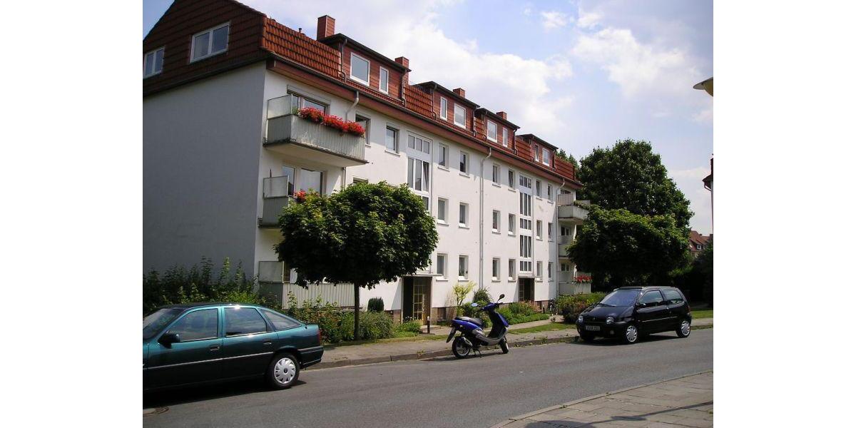 Schöne, renovierte 3-Zimmer-Wohnung mit Einbauküche! 3 zimmer