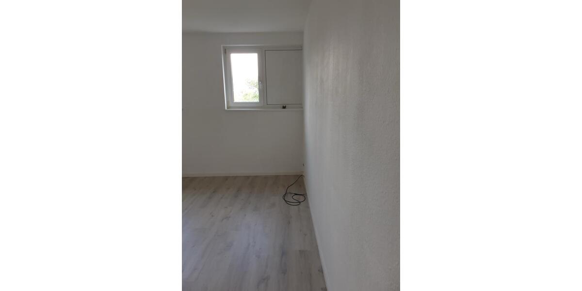 Dachgeschoßwohnung Brandenburg an der Havel - 2 Zimmer, 80 m&sup2;, 720&euro; | Angebot:25830047