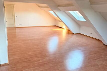 Wohnung Wadgassen - 4 Zimmer, 95 m&sup2;, 750&euro; | Angebot:24382475