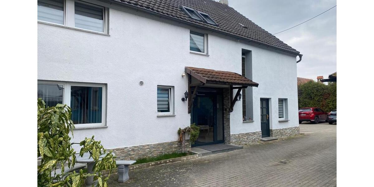 Wohnen auf Zeit Albertshofen - 9 Zimmer, 15 m&sup2;, 18&euro; | Angebot:24505272