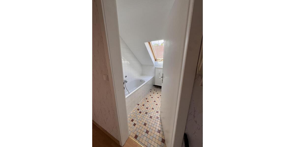 Dachgeschoßwohnung Burgstetten - 4 Zimmer, 65 m&sup2;, 520&euro; | Angebot:26663166