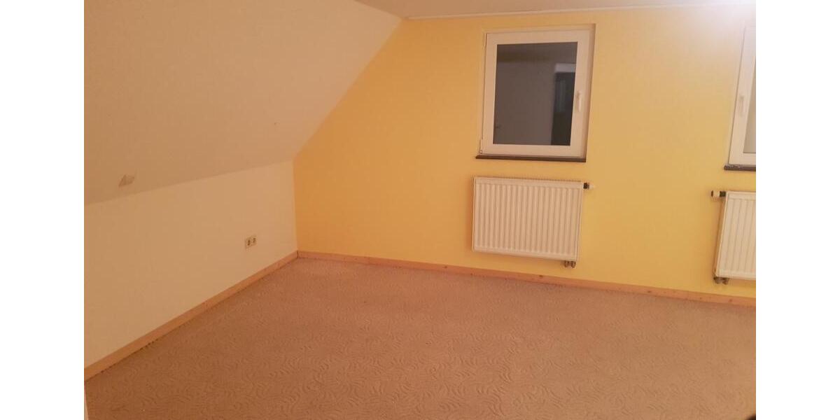 Einfamilienhaus Ihringen - 4 Zimmer, 119 m&sup2;, 1.300&euro; | Angebot:25306075