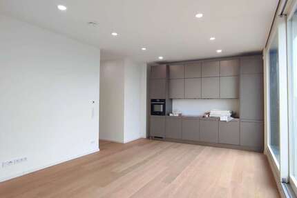 Wohnung zum Mieten in Berlin 2.089 € 109.67 m² 3 zimmer